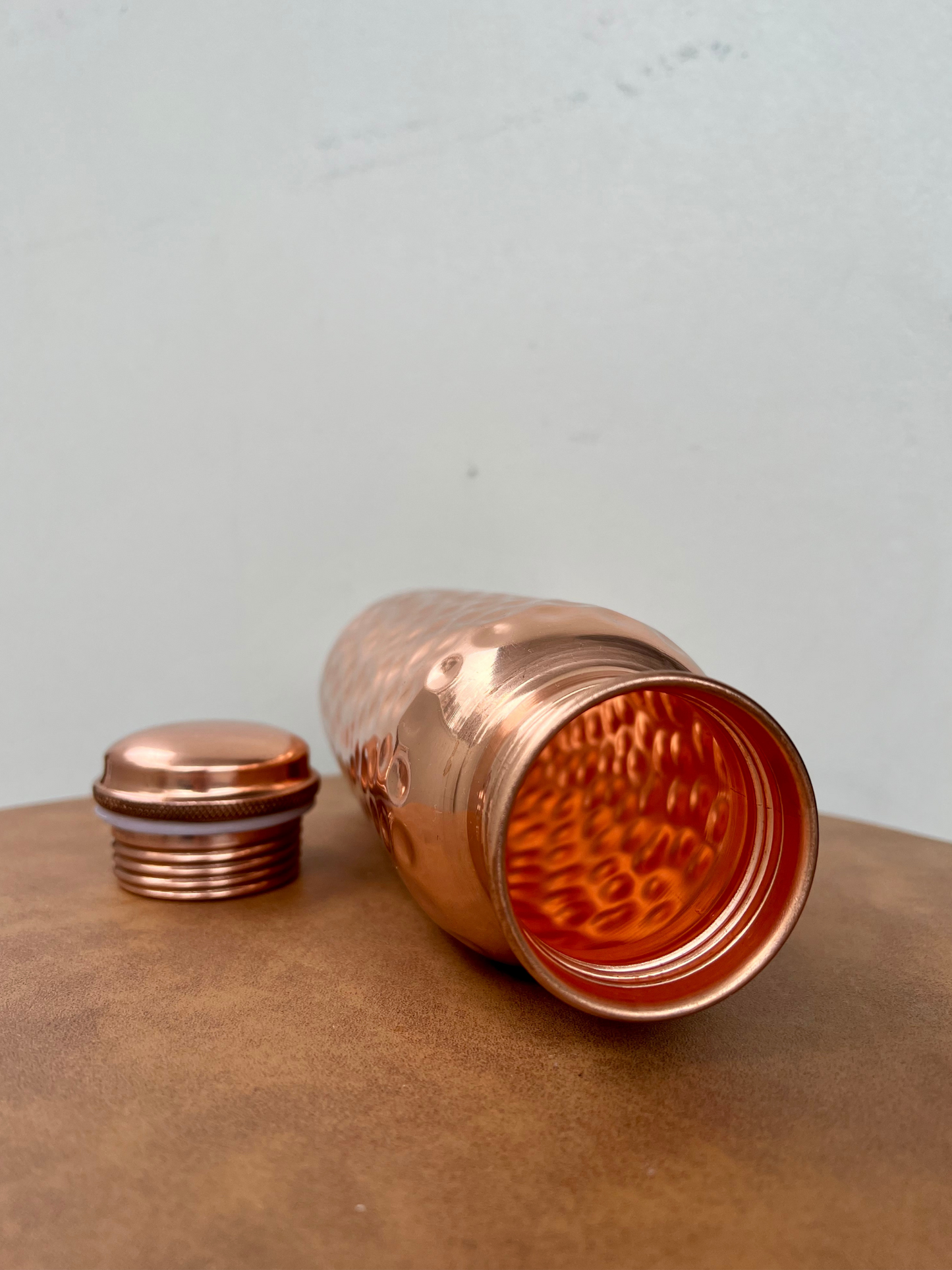 Ayurvedic Hammered pure copper bottle opened with the lid 700 ml