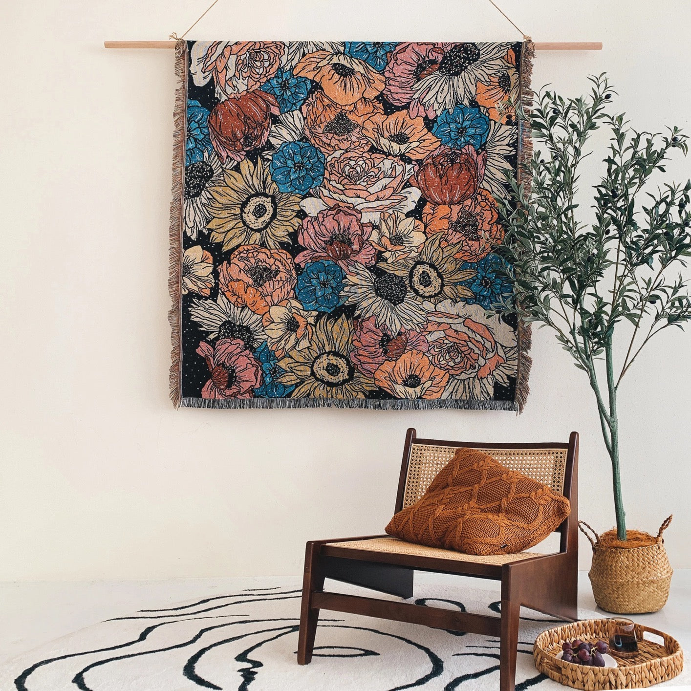 Flowers pattern on black background fabric Woven Boho Quilt Colorful Bohemian Tapestries with tassels in the room ,hanging on the wall like a decorative tapesties